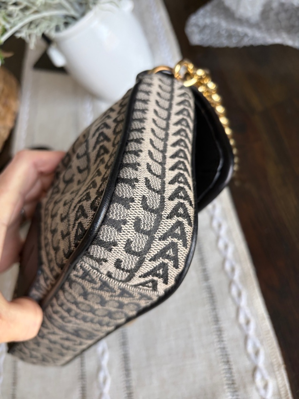 Marc Jacobs monogram J Marc shoulder bag - Picture 4 of 12